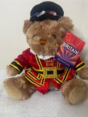 Keel Toys Glorious Beefeater Bear Plush in Red and Black Royal Guard Uniform 8”
